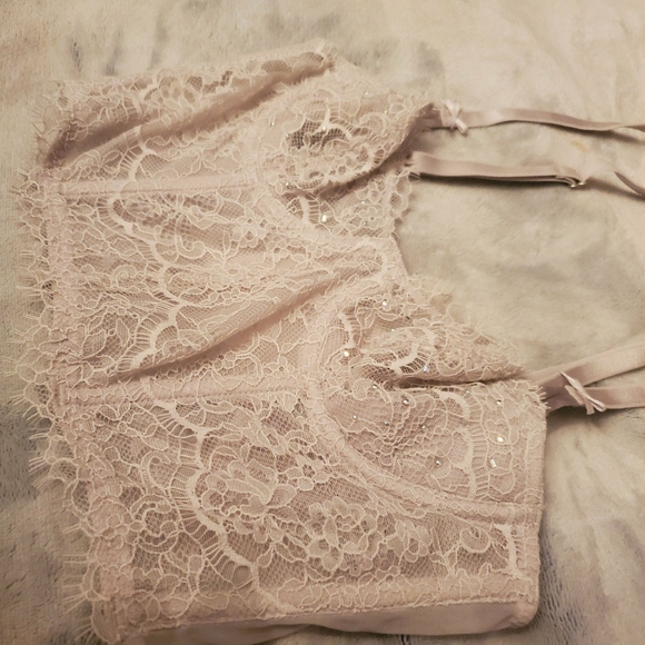 Victoria Secret Bra - Picture 2 of 4